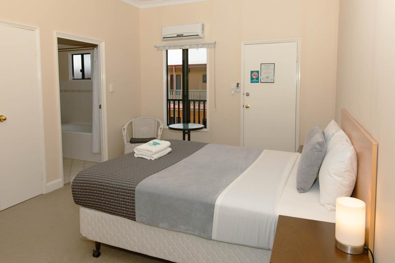 Settlers Hotel York Kültér fotó